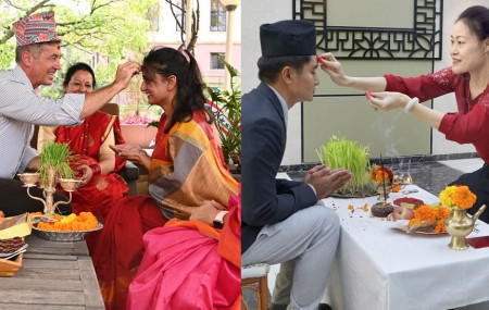 नेपालका लागि अमेरिकी राजदूत र्यान्डी बेरी (बायाँ) र चिनियाँ राजदूत होउ यान्छी दसैं मनाउँदै। तस्बिर स्रोतः अमेरिकी दूतावास र यान्छीको सामाजिक सञ्जाल